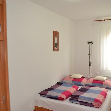 Liliom Apartman Gyula Exteriör bild
